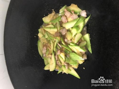 云南小绿瓜怎么吃,云南小绿瓜的多样食法探索