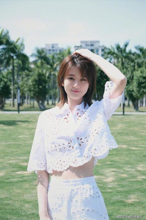 瓜埠中学陈晨老师简介照片,教育领域的璀璨新星