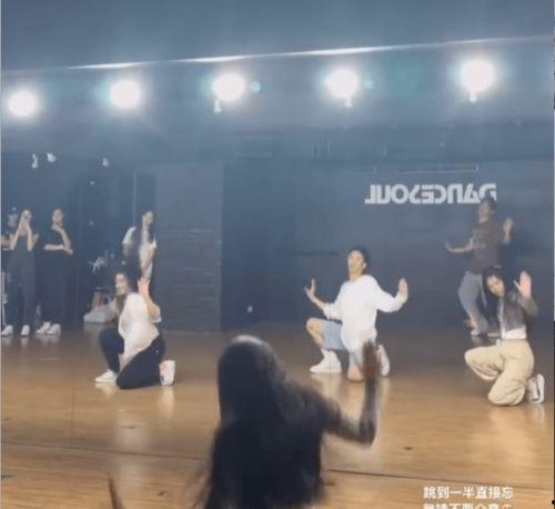 最爆料的舞蹈视频,揭秘最爆舞蹈视频背后的惊人魅力